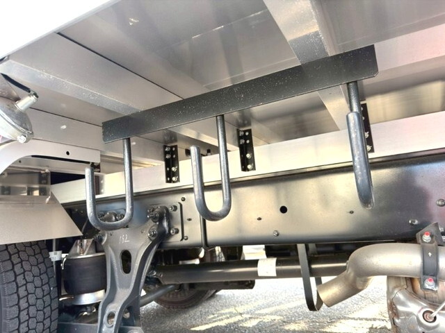 日野レンジャー冷凍車（冷蔵車）中型（4t）[写真16]