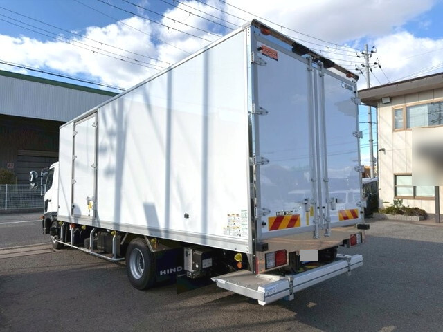 日野レンジャー冷凍車（冷蔵車）中型（4t）[写真02]