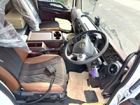 日野レンジャー冷凍車（冷蔵車）中型（4t）[写真24]