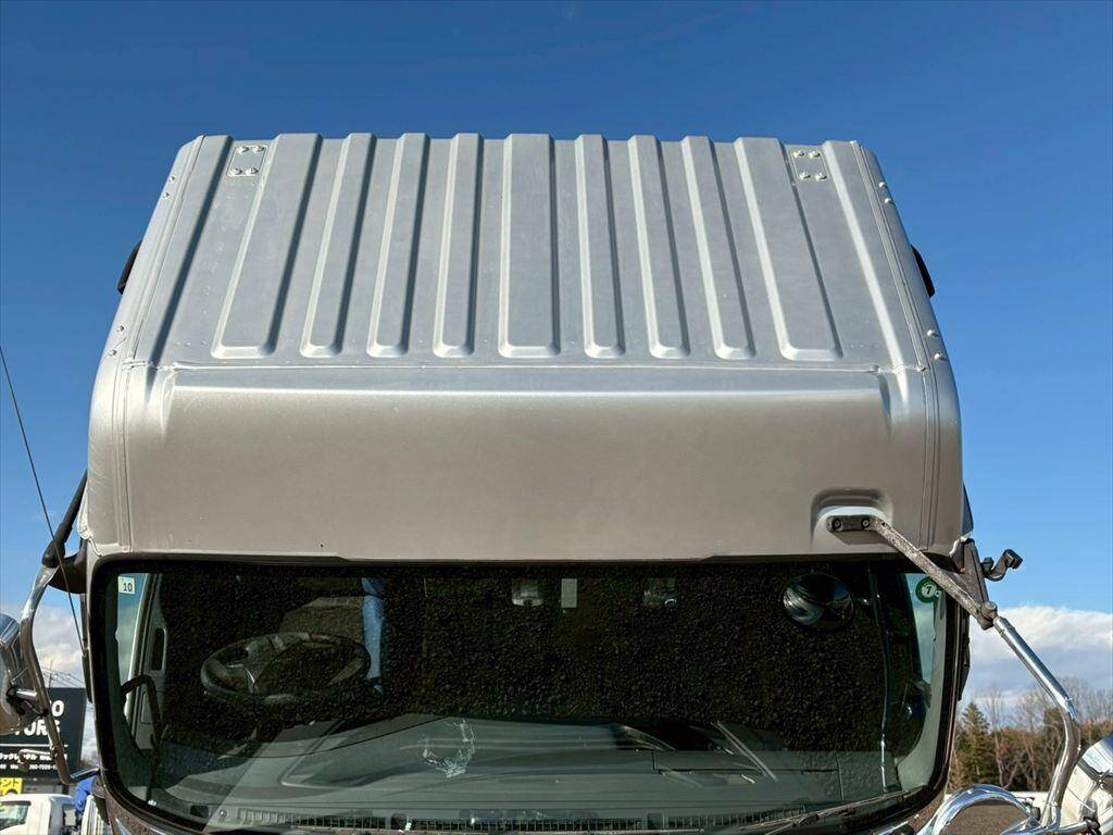 いすゞギガトレーラーヘッド（トラクターヘッド）大型（10t）[写真17]