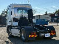 いすゞギガトレーラーヘッド（トラクターヘッド）大型（10t）[写真02]