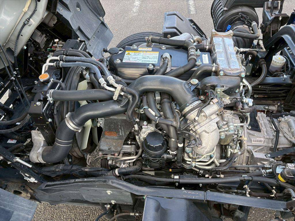 いすゞフォワードクレーン4段中型（4t）[写真16]