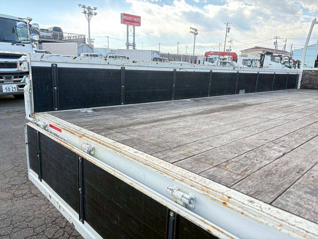 いすゞフォワードクレーン4段中型（4t）[写真09]