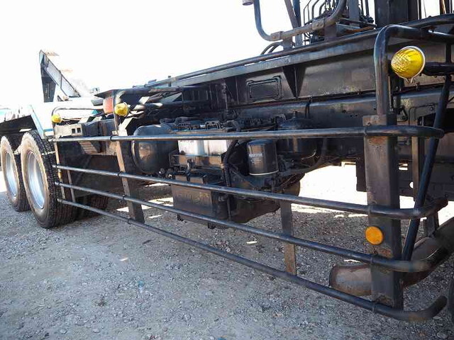 いすゞギガコンテナ専用車大型（10t）[写真13]