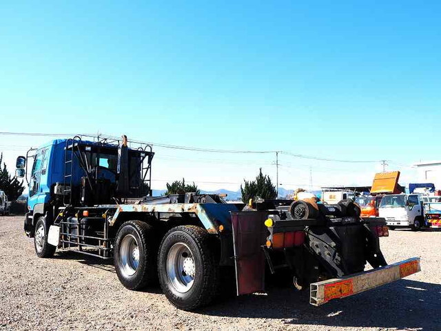 いすゞギガコンテナ専用車大型（10t）[写真02]