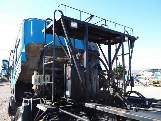 いすゞギガコンテナ専用車大型（10t）[写真26]