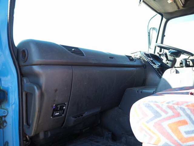 いすゞギガコンテナ専用車大型（10t）[写真34]