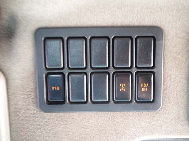 いすゞギガコンテナ専用車大型（10t）[写真36]