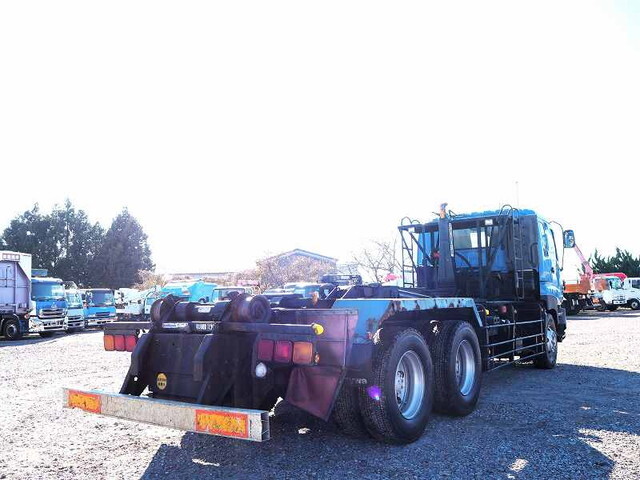 いすゞギガコンテナ専用車大型（10t）[写真04]