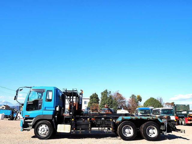 いすゞギガコンテナ専用車大型（10t）[写真05]