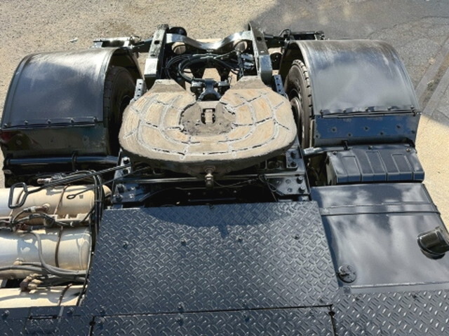 日野プロフィアトレーラーヘッド（トラクターヘッド）大型（10t）[写真17]