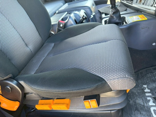 日野プロフィアトレーラーヘッド（トラクターヘッド）大型（10t）[写真30]