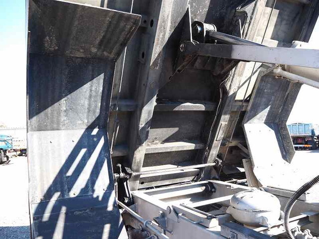 三菱ふそうファイターダンプ増トン（6t・8t）[写真13]