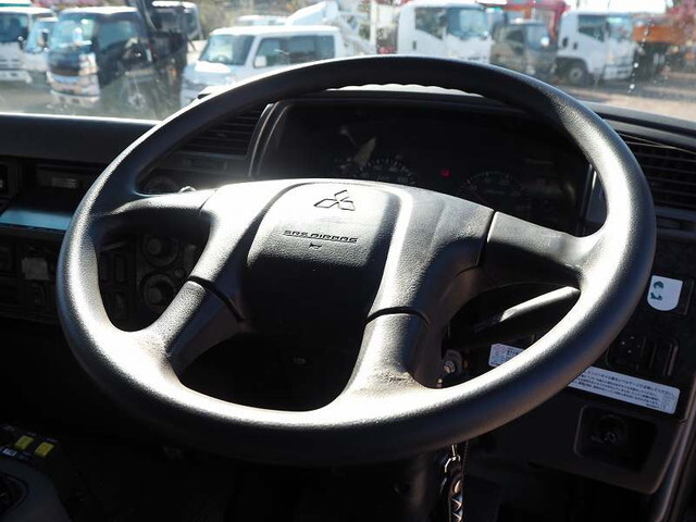 三菱ふそうファイターダンプ増トン（6t・8t）[写真35]