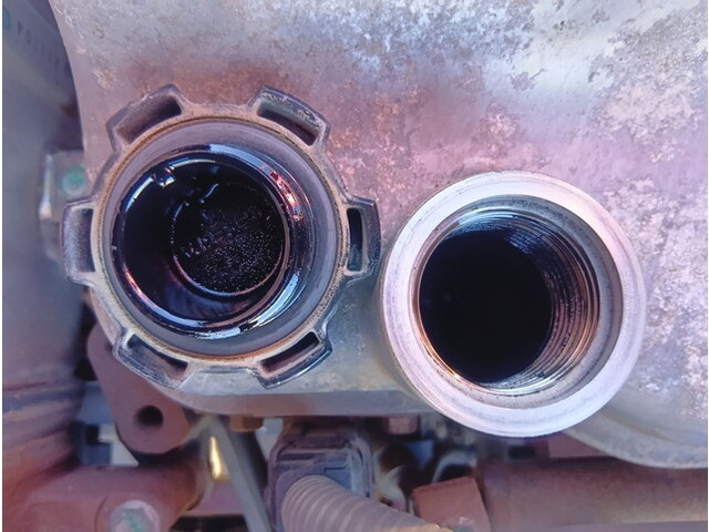 日野レンジャーコンテナ専用車中型（4t）[写真12]