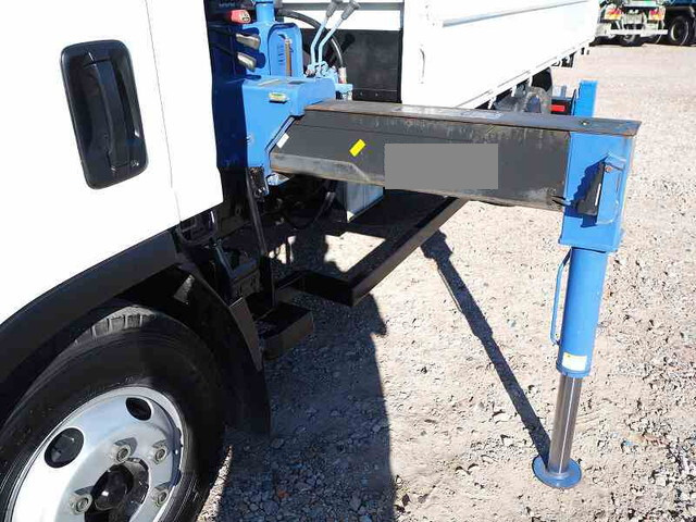 いすゞエルフクレーン4段小型（2t・3t）[写真12]