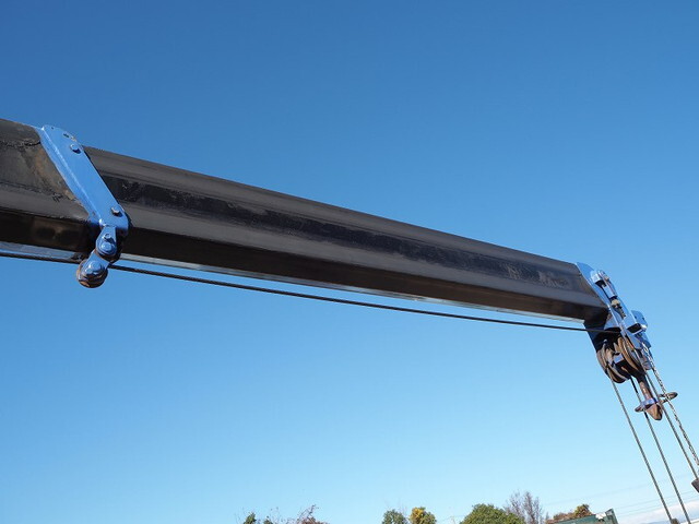 いすゞエルフクレーン4段小型（2t・3t）[写真17]