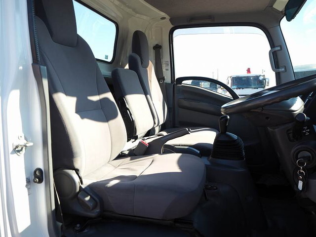 いすゞエルフクレーン4段小型（2t・3t）[写真34]