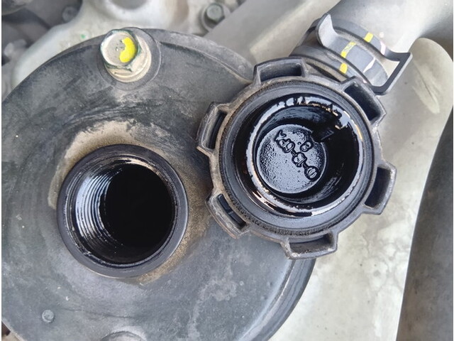 日野プロフィアトレーラーヘッド（トラクターヘッド）大型（10t）[写真10]