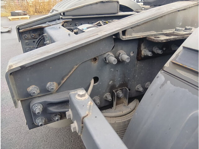 日野プロフィアトレーラーヘッド（トラクターヘッド）大型（10t）[写真14]