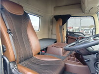 日野プロフィアトレーラーヘッド（トラクターヘッド）大型（10t）[写真20]