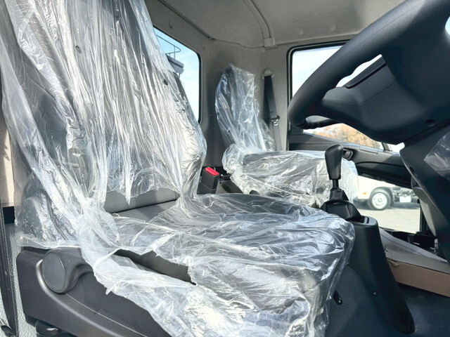 三菱ふそうファイターコンテナ専用車中型（4t）[写真13]