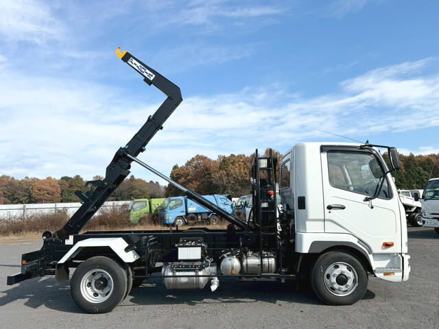 三菱ふそうファイターコンテナ専用車中型（4t）[写真22]