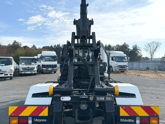 三菱ふそうファイターコンテナ専用車中型（4t）[写真28]