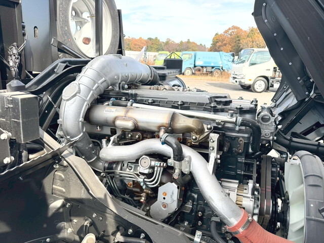 三菱ふそうファイターコンテナ専用車中型（4t）[写真32]