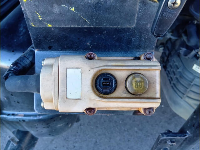 いすゞエルフローダーダンプ小型（2t・3t）[写真09]