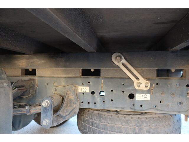 いすゞエルフ平ボディ小型（2t・3t）[写真19]