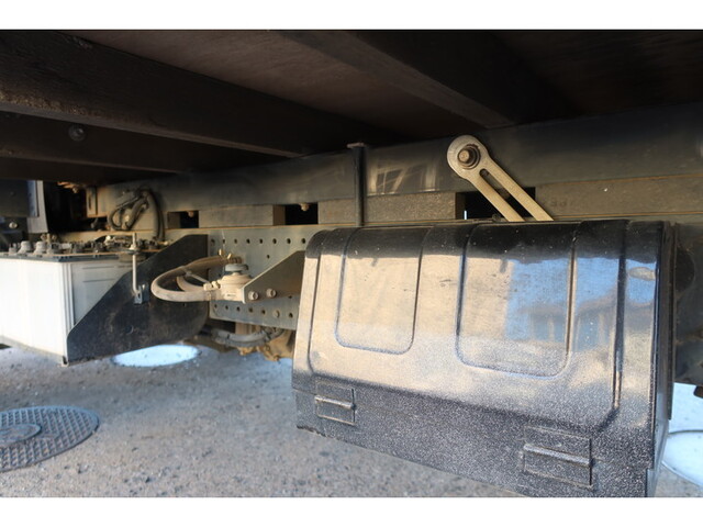 いすゞエルフ平ボディ小型（2t・3t）[写真22]