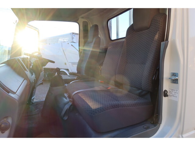 いすゞエルフ平ボディ小型（2t・3t）[写真39]