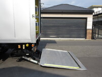 いすゞエルフパネルバン小型（2t・3t）[写真13]