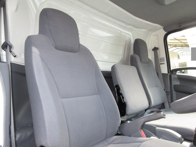 いすゞエルフパネルバン小型（2t・3t）[写真20]