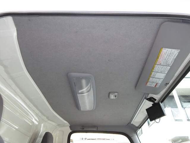 いすゞエルフパネルバン小型（2t・3t）[写真21]