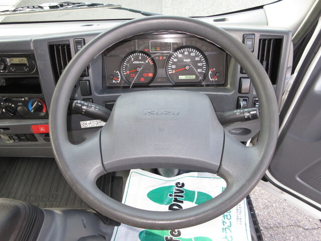 いすゞエルフパネルバン小型（2t・3t）[写真23]