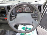 いすゞエルフパネルバン小型（2t・3t）[写真24]