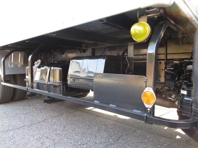 いすゞエルフパネルバン小型（2t・3t）[写真35]
