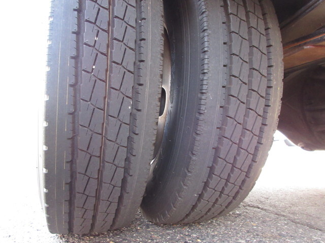 いすゞエルフパネルバン小型（2t・3t）[写真37]