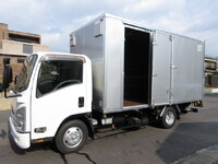 いすゞエルフパネルバン小型（2t・3t）[写真04]