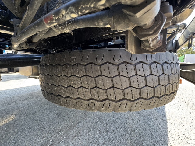 日野プロフィアトレーラーヘッド（トラクターヘッド）大型（10t）[写真20]