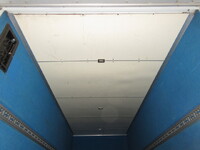 いすゞエルフパネルバン小型（2t・3t）[写真13]