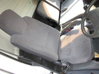 いすゞエルフパネルバン小型（2t・3t）[写真20]