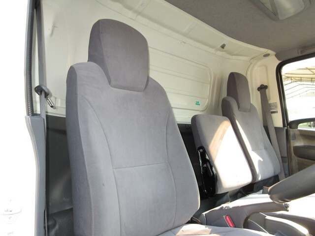 いすゞエルフパネルバン小型（2t・3t）[写真21]