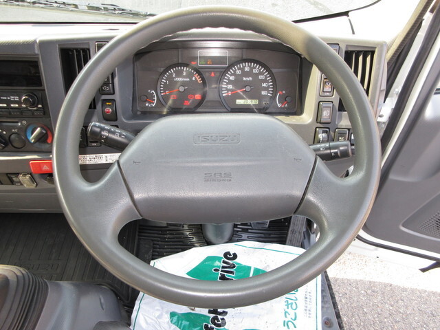 いすゞエルフパネルバン小型（2t・3t）[写真24]