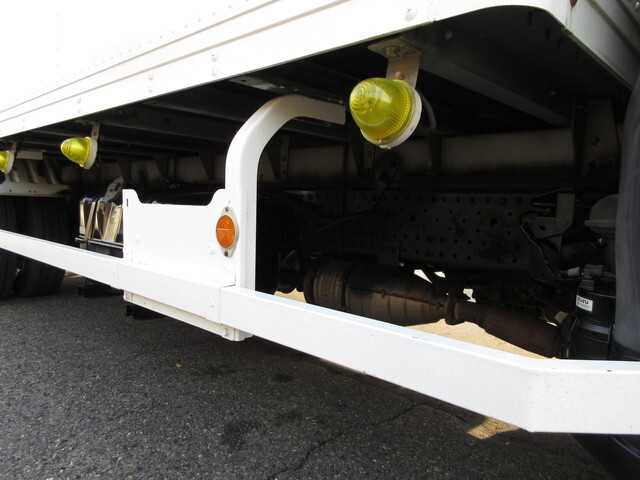 いすゞエルフパネルバン小型（2t・3t）[写真34]