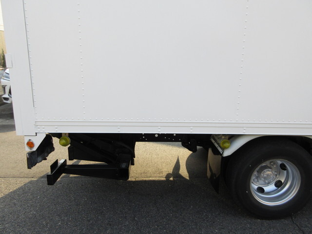 いすゞエルフパネルバン小型（2t・3t）[写真39]