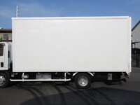 いすゞエルフパネルバン小型（2t・3t）[写真06]