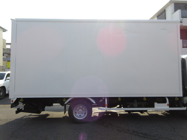 いすゞエルフパネルバン小型（2t・3t）[写真06]